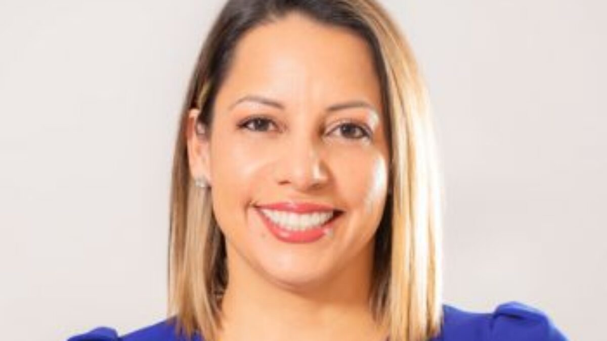 Reyna Estrada of MI Homes on The Home Builder Digital Marketing Podcast